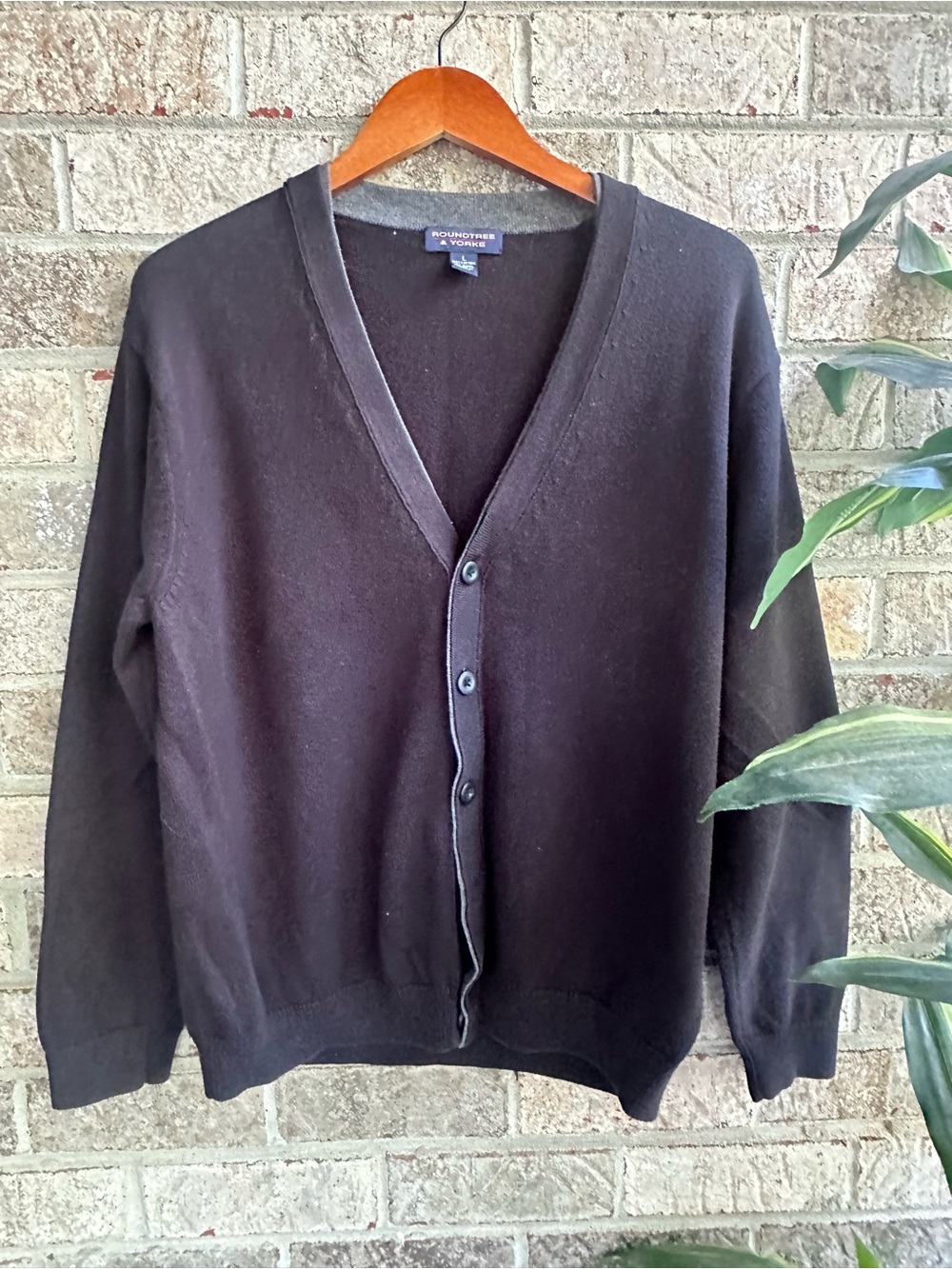 Men's Black Wool Cotton V-Neck Button Cardigan Sweater w/ elbow patch Large